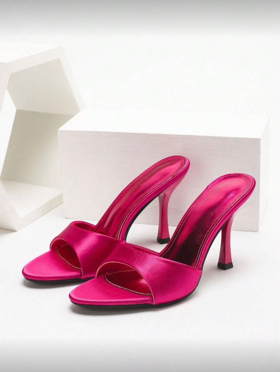 Satin round toe mule