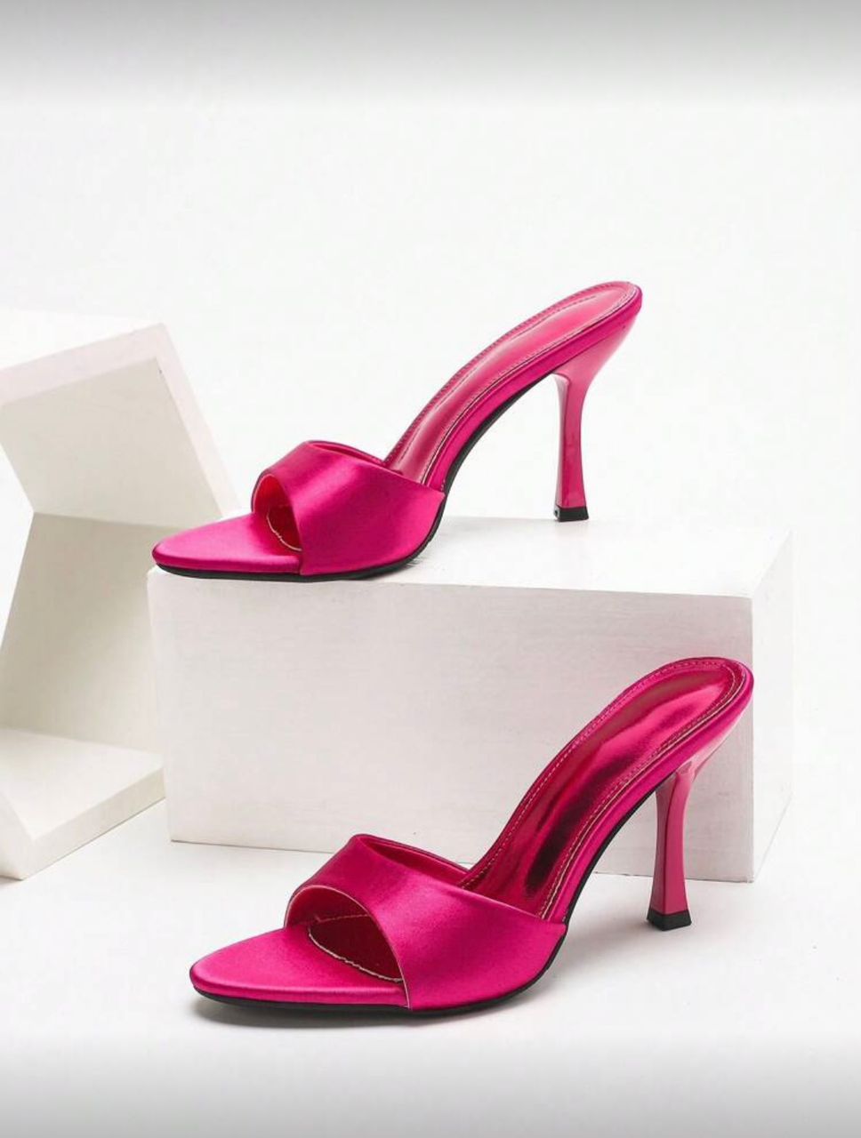 Satin round toe mule